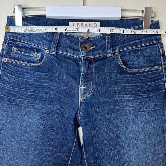 J BRAND Mid Rise Bootcut Dark Wash Stretch Jean Size 26 - Picture 12 of 15